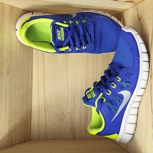 bright neon nike shoes